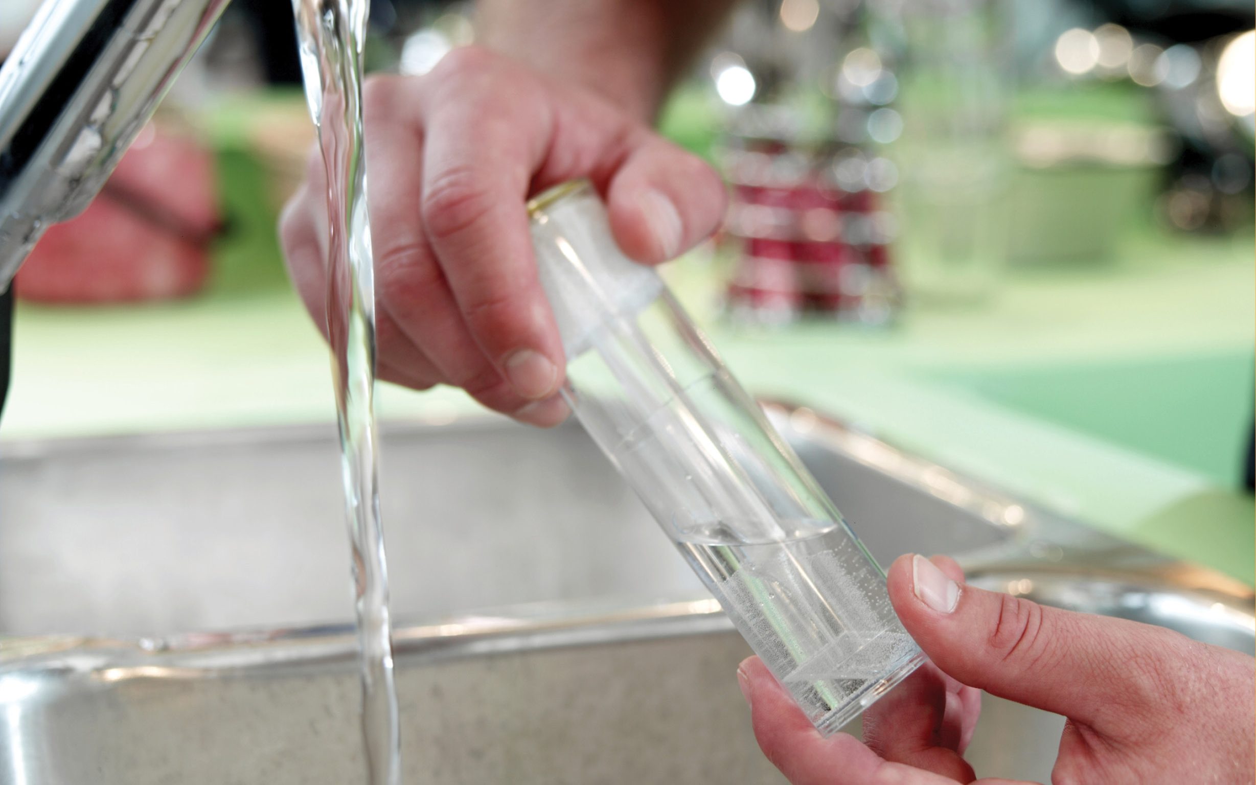 LAB_4_23_Izabela_Zimoch_NADZOR_NAD_LEGIONELLA_iStock-157335521